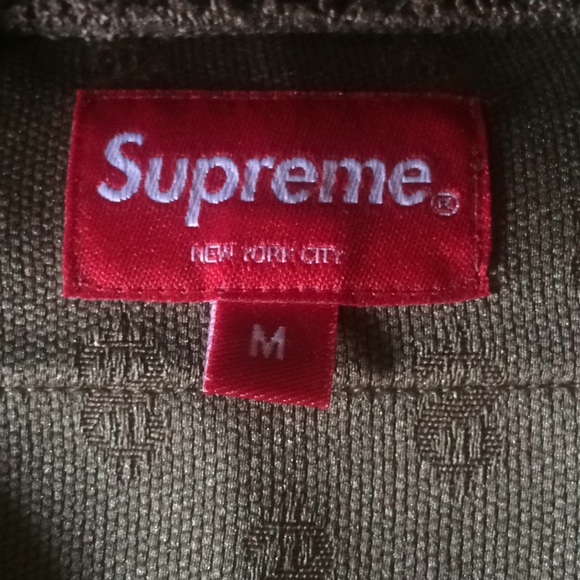 Authentic supreme monogram - Picture 5 of 8